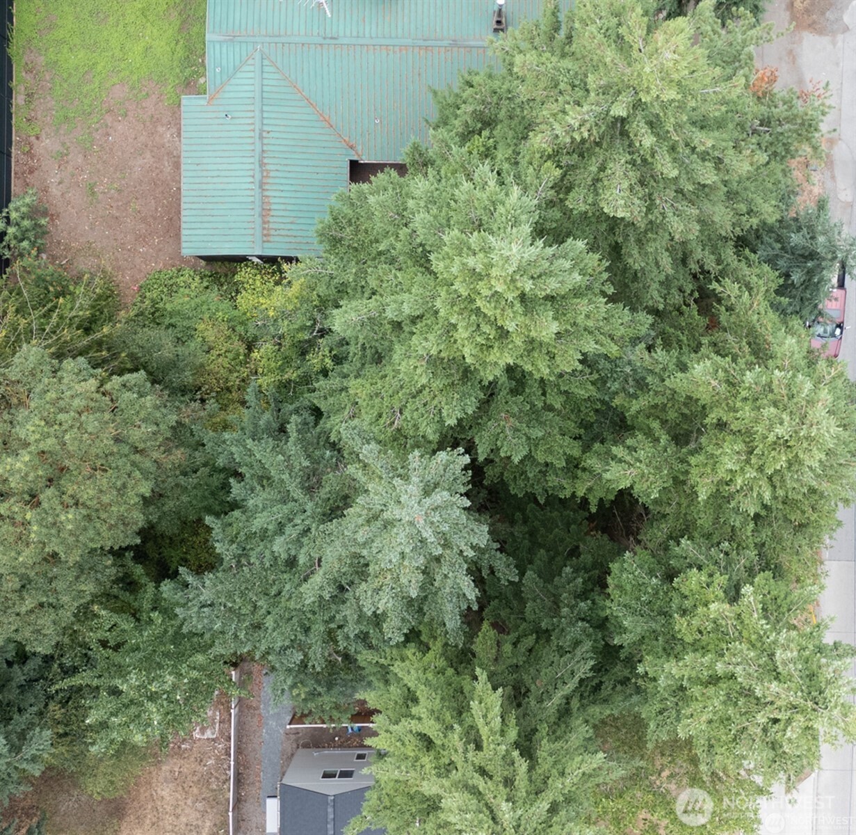 13000 1st Avenue Property Photo 19