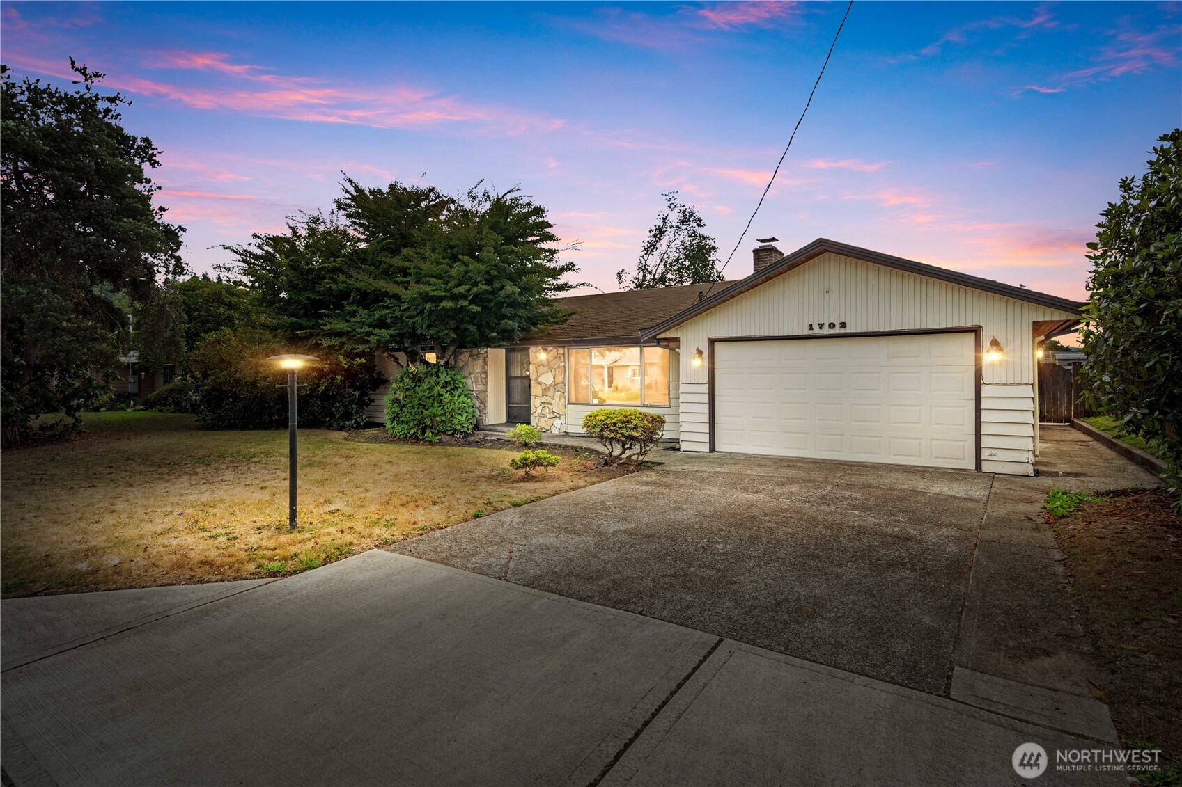 1702 4th Street Property Photo 1