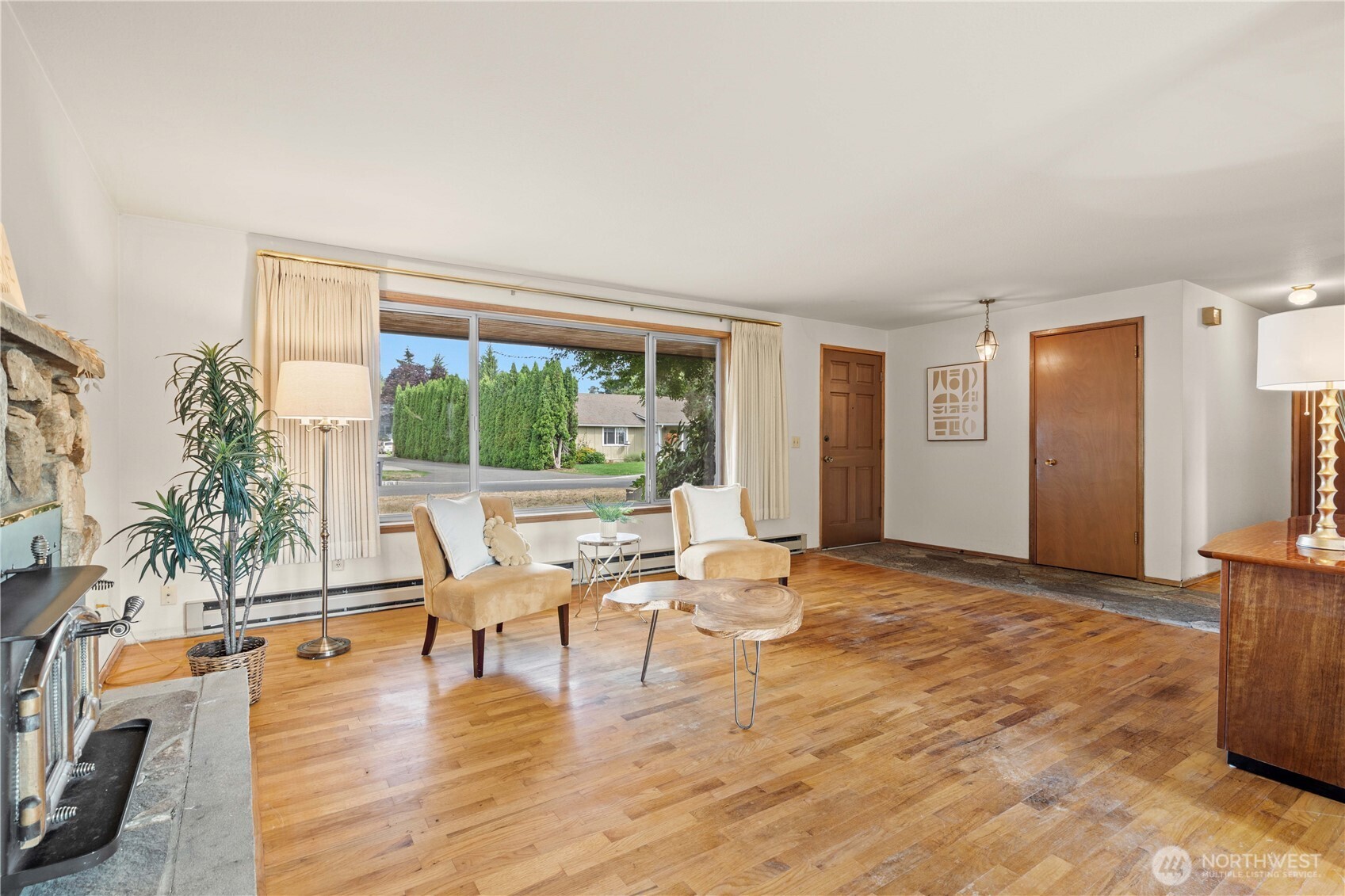 1702 4th Street Property Photo 4