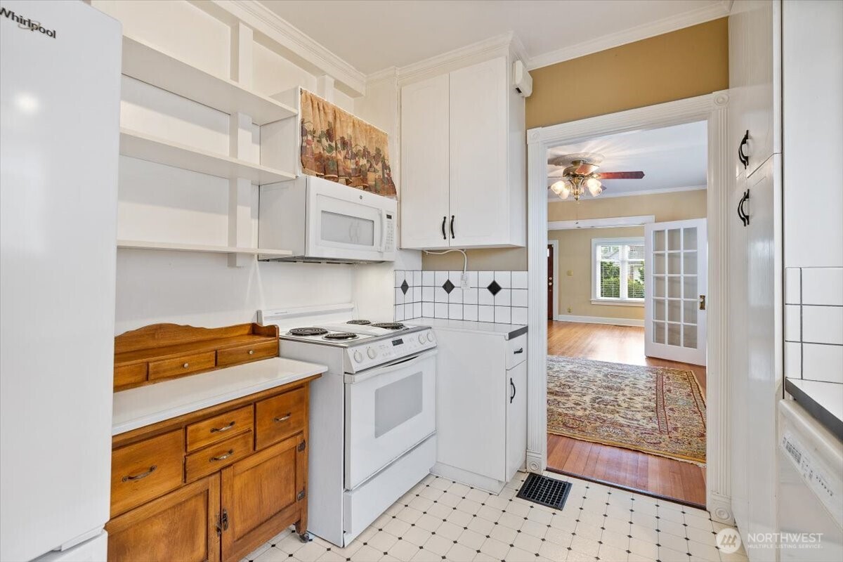 2020 Lombard Avenue Property Photo 10