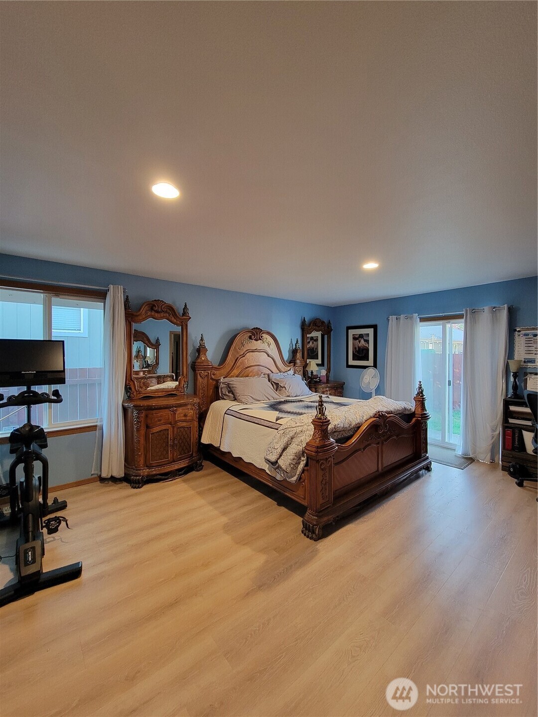 2425 177th Street Ct Property Photo 7