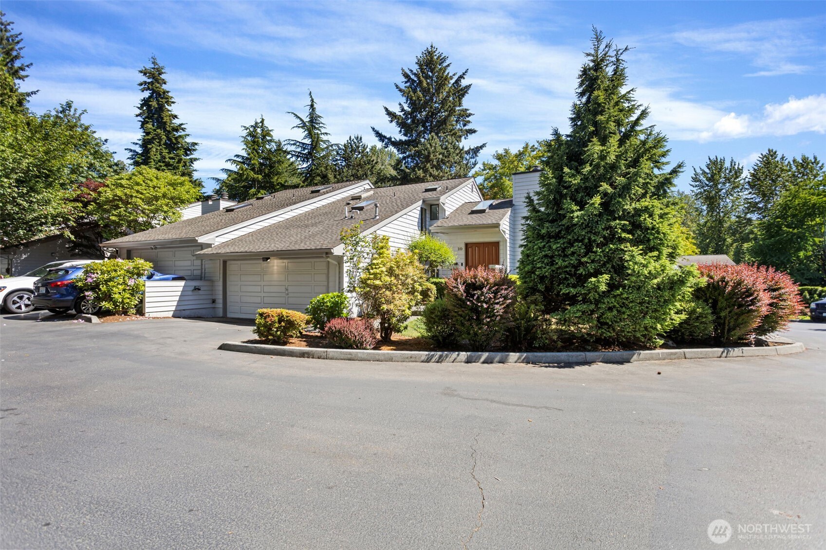 10 143rd Avenue Property Photo 1