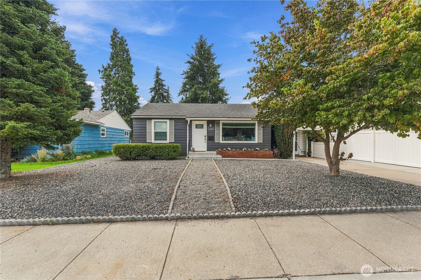 1235 Columbine Street Property Photo 35