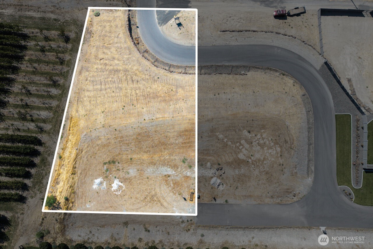 1 Columbia Bluff Lane Lot 9 Property Photo 12