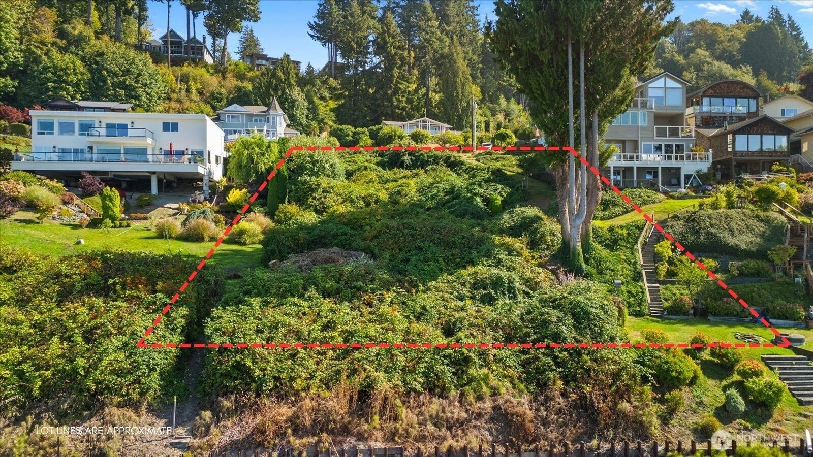 15700 75th Place Property Photo 4