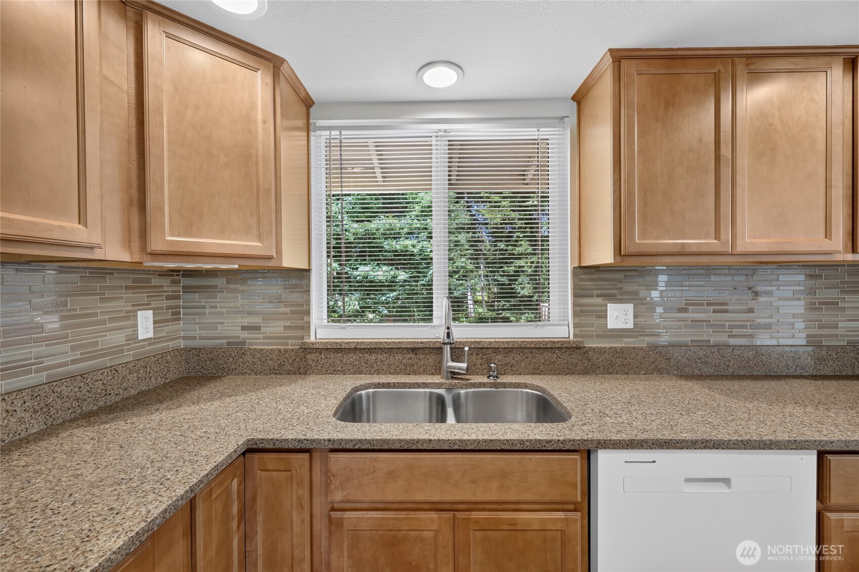 4017 107th Place Property Photo 9