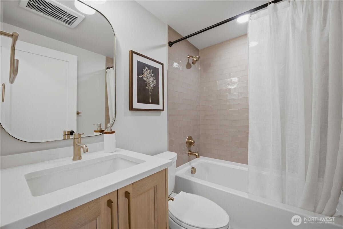 308 Daley Street 308 Property Photo 9