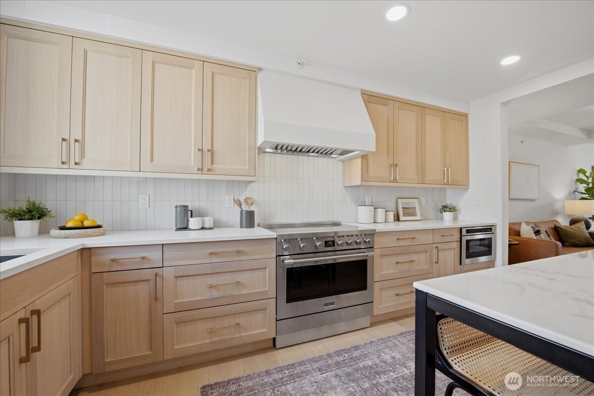 308 Daley Street 308 Property Photo 12