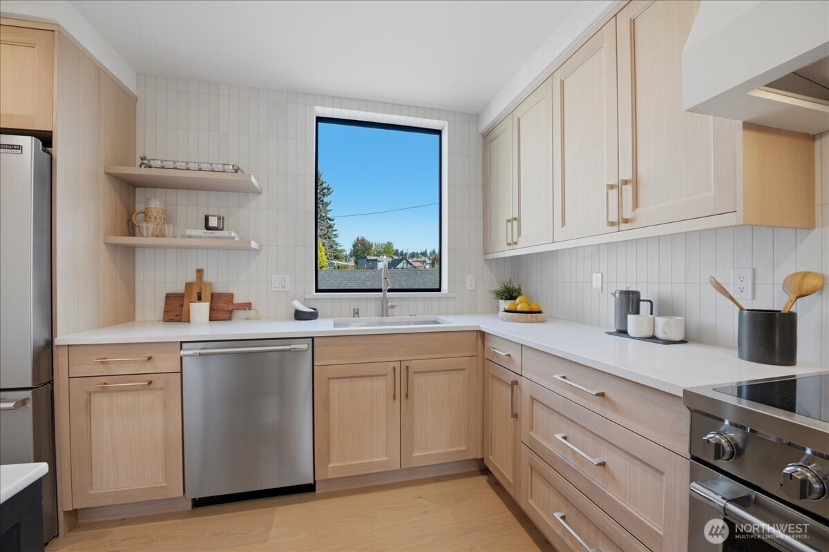 308 Daley Street 308 Property Photo 13