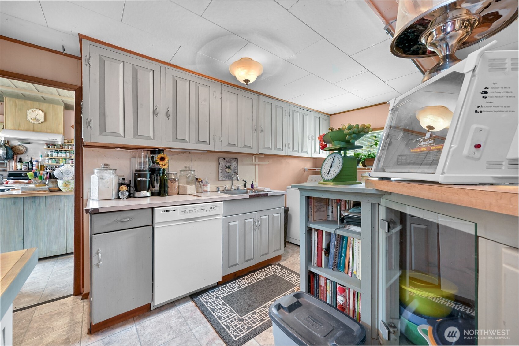 869 Harrison Avenue Property Photo 15