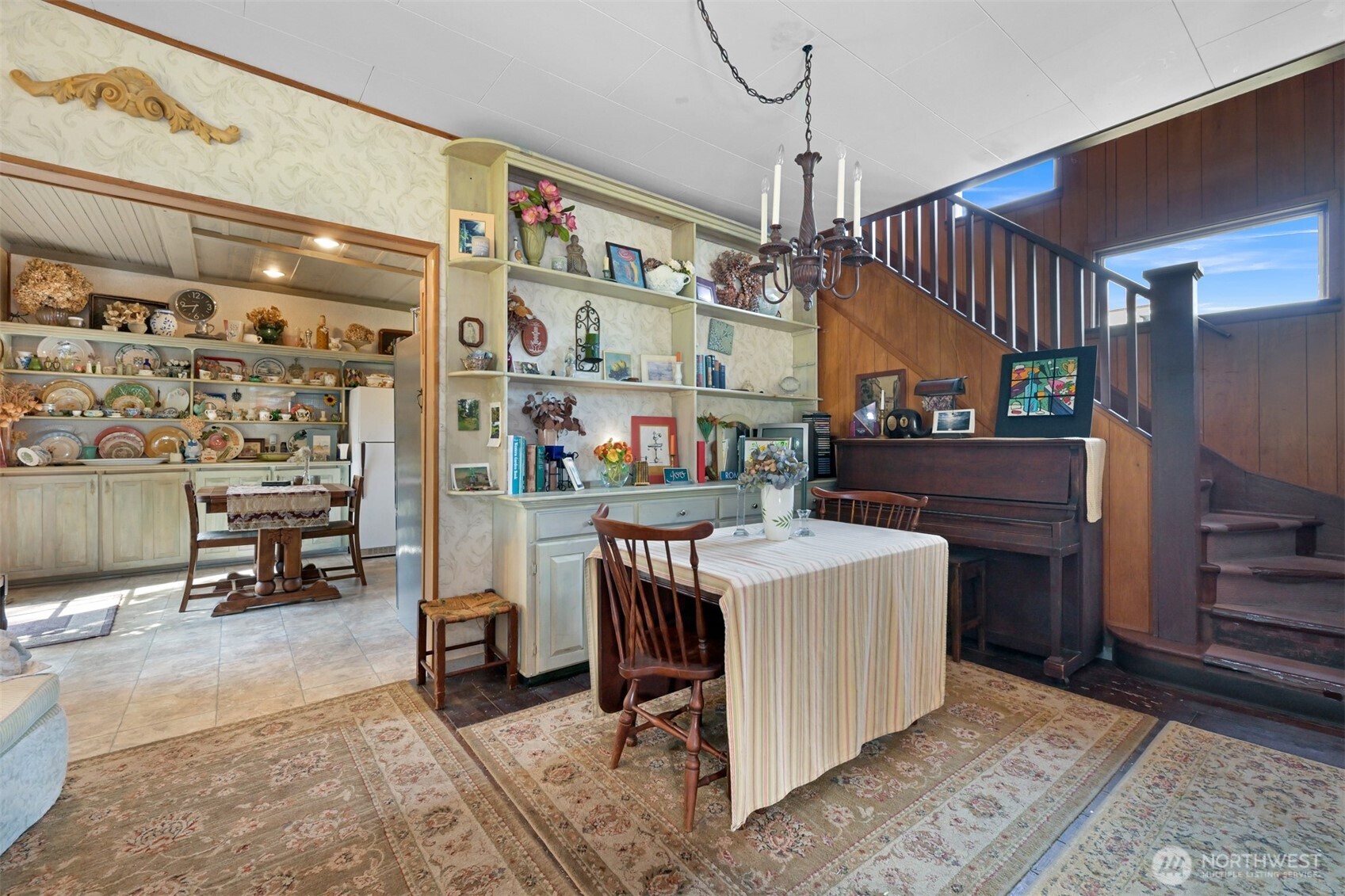 869 Harrison Avenue Property Photo 18