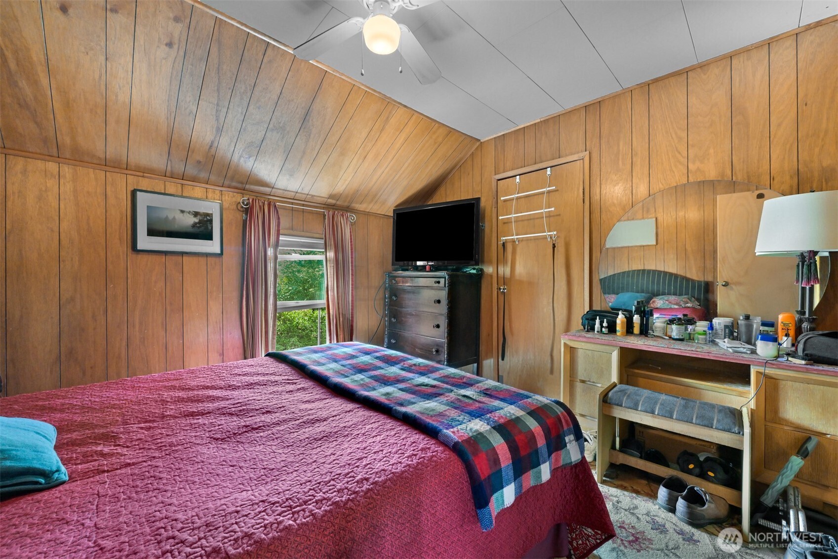 869 Harrison Avenue Property Photo 24