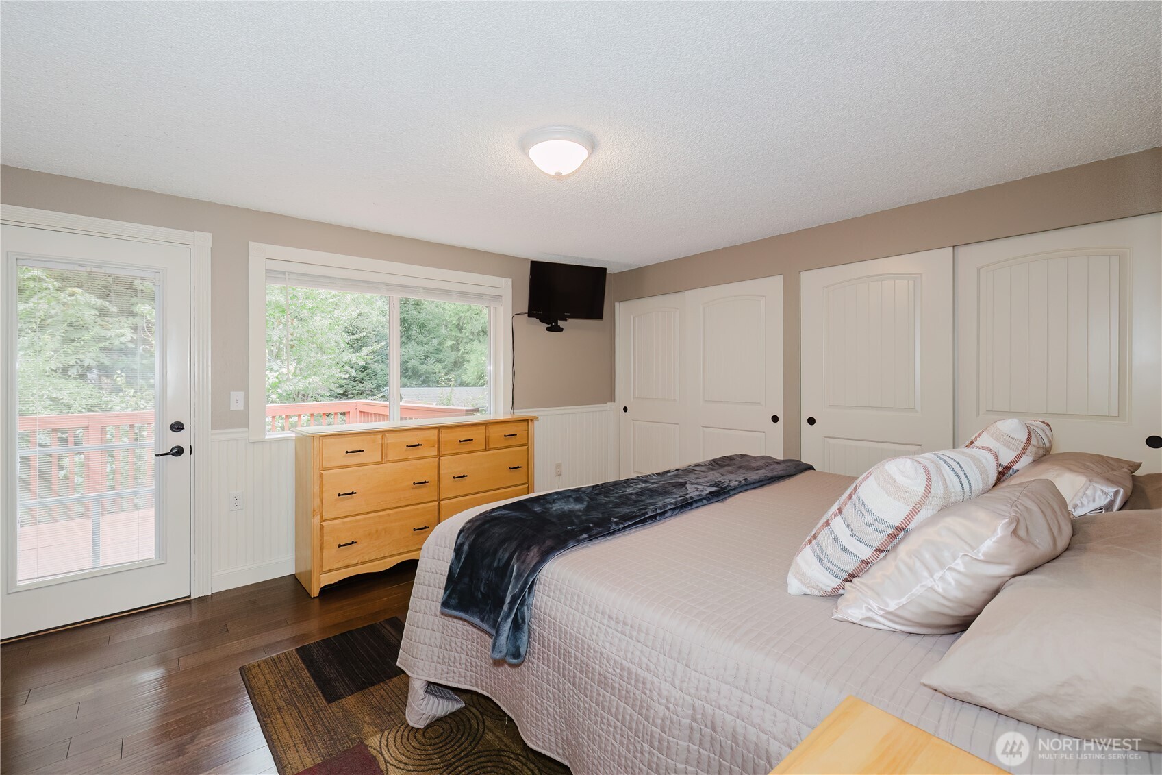 8206 University Point Circle Property Photo 15