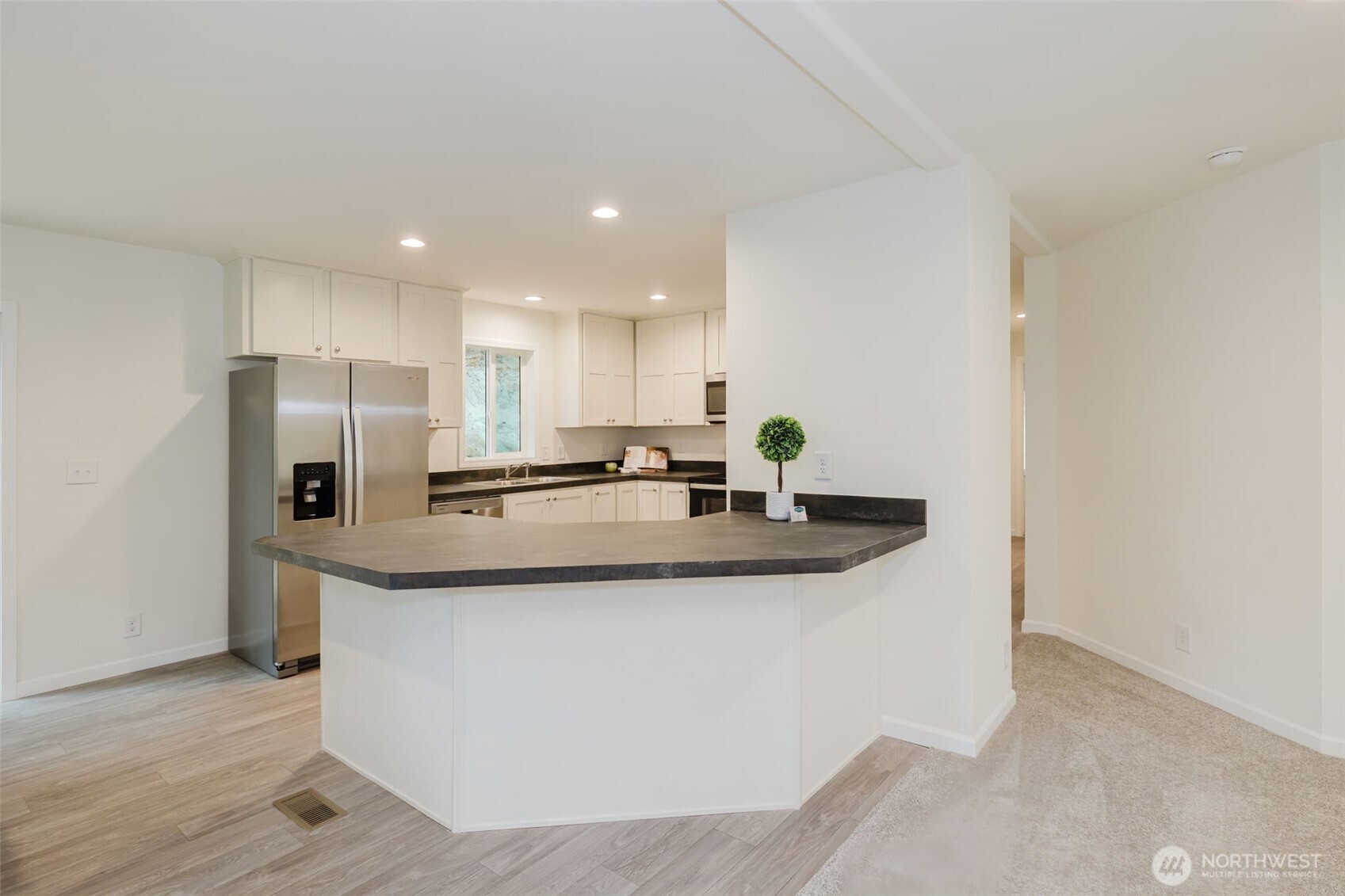 150 Ne Steelhead Drive Property Photo 12