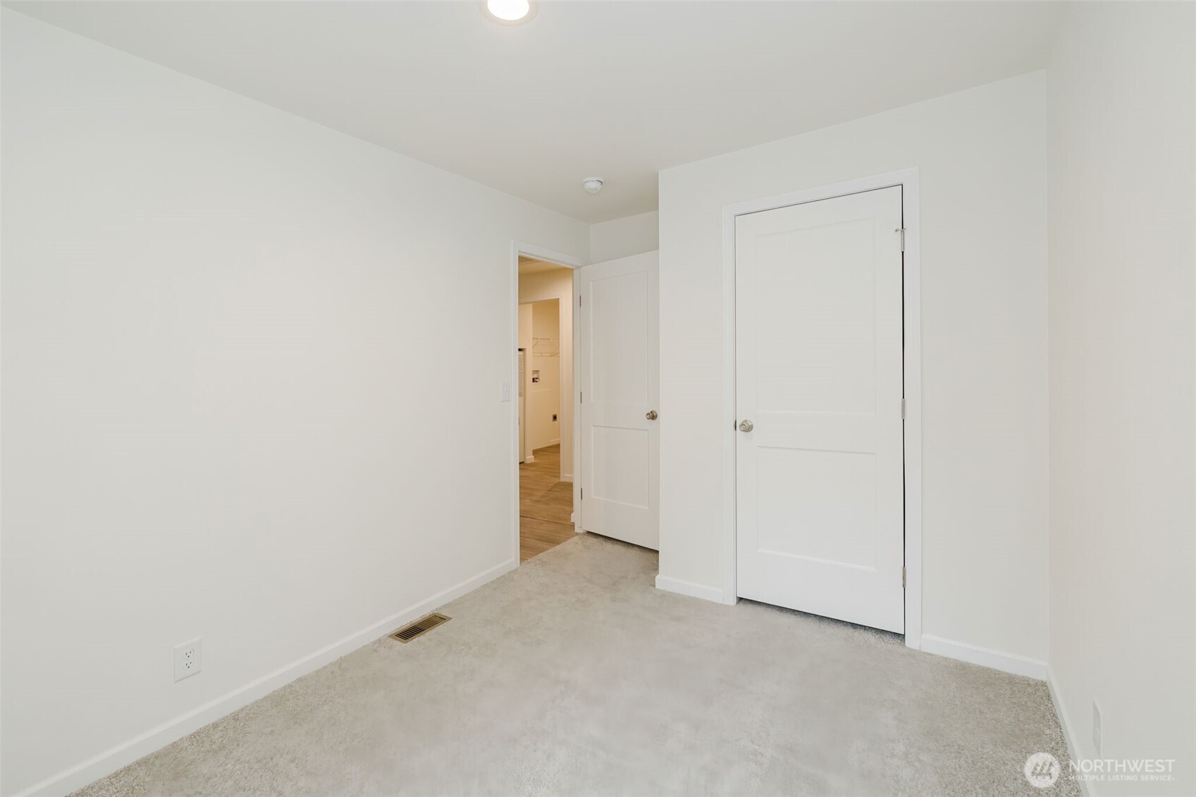 150 Ne Steelhead Drive Property Photo 28