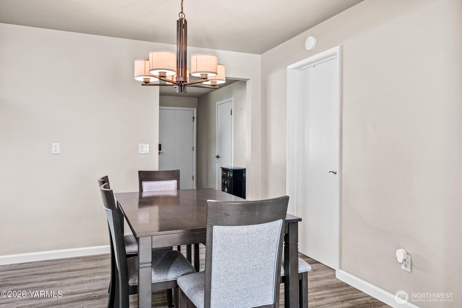 6604 Chinook Drive Property Photo 6