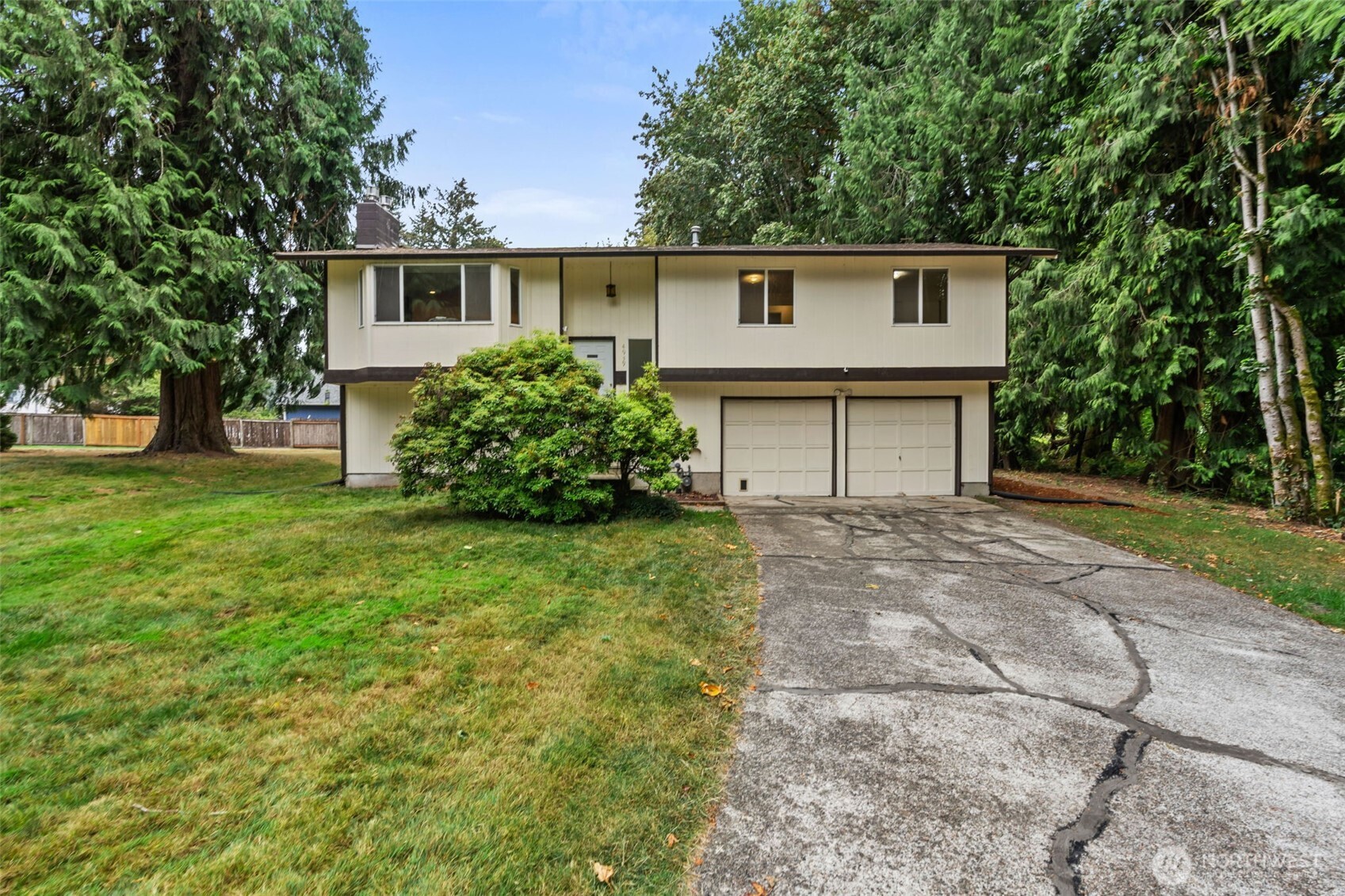 4939 Normandy Drive Property Photo 1