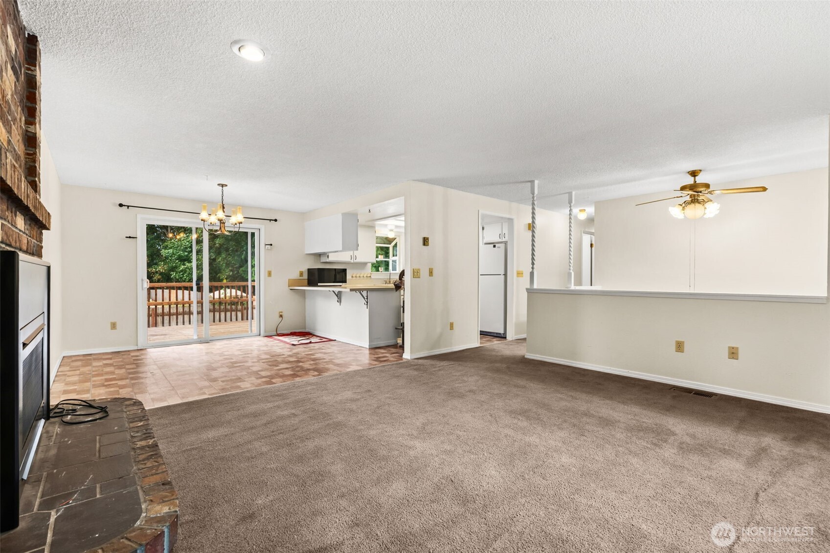 4939 Normandy Drive Property Photo 6