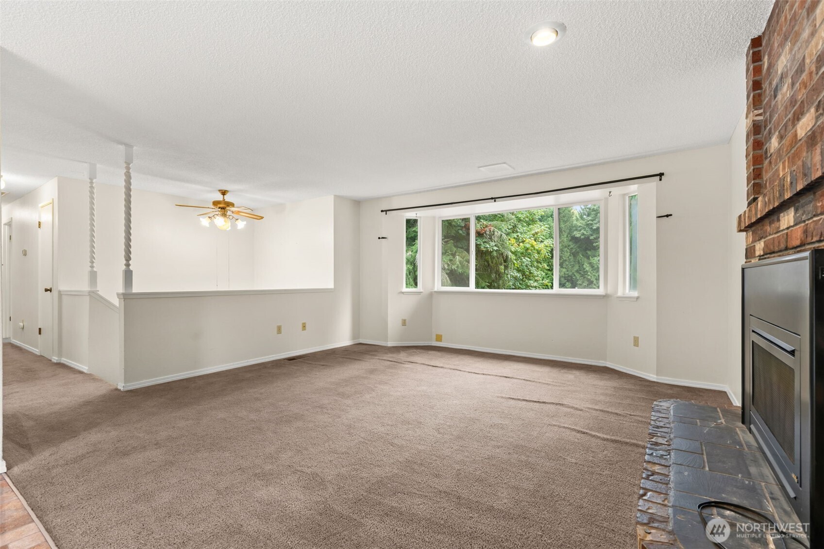 4939 Normandy Drive Property Photo 8