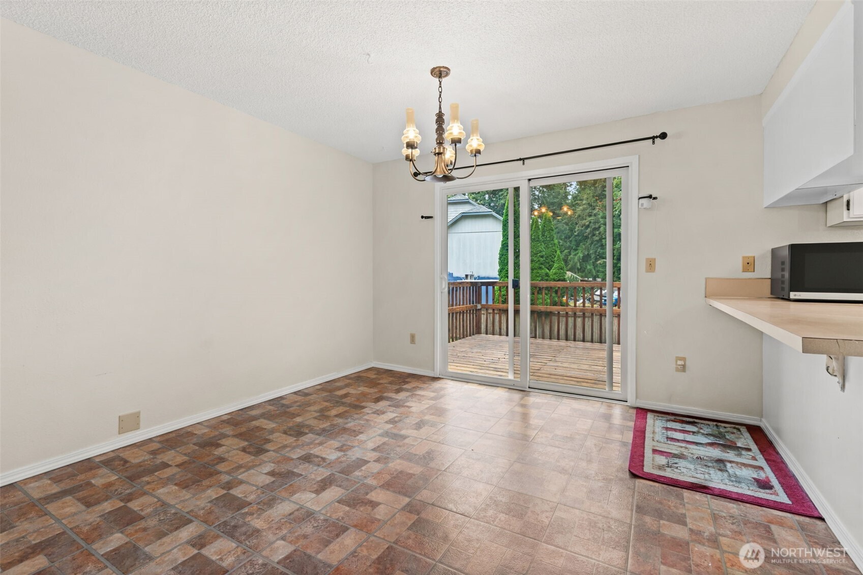4939 Normandy Drive Property Photo 9