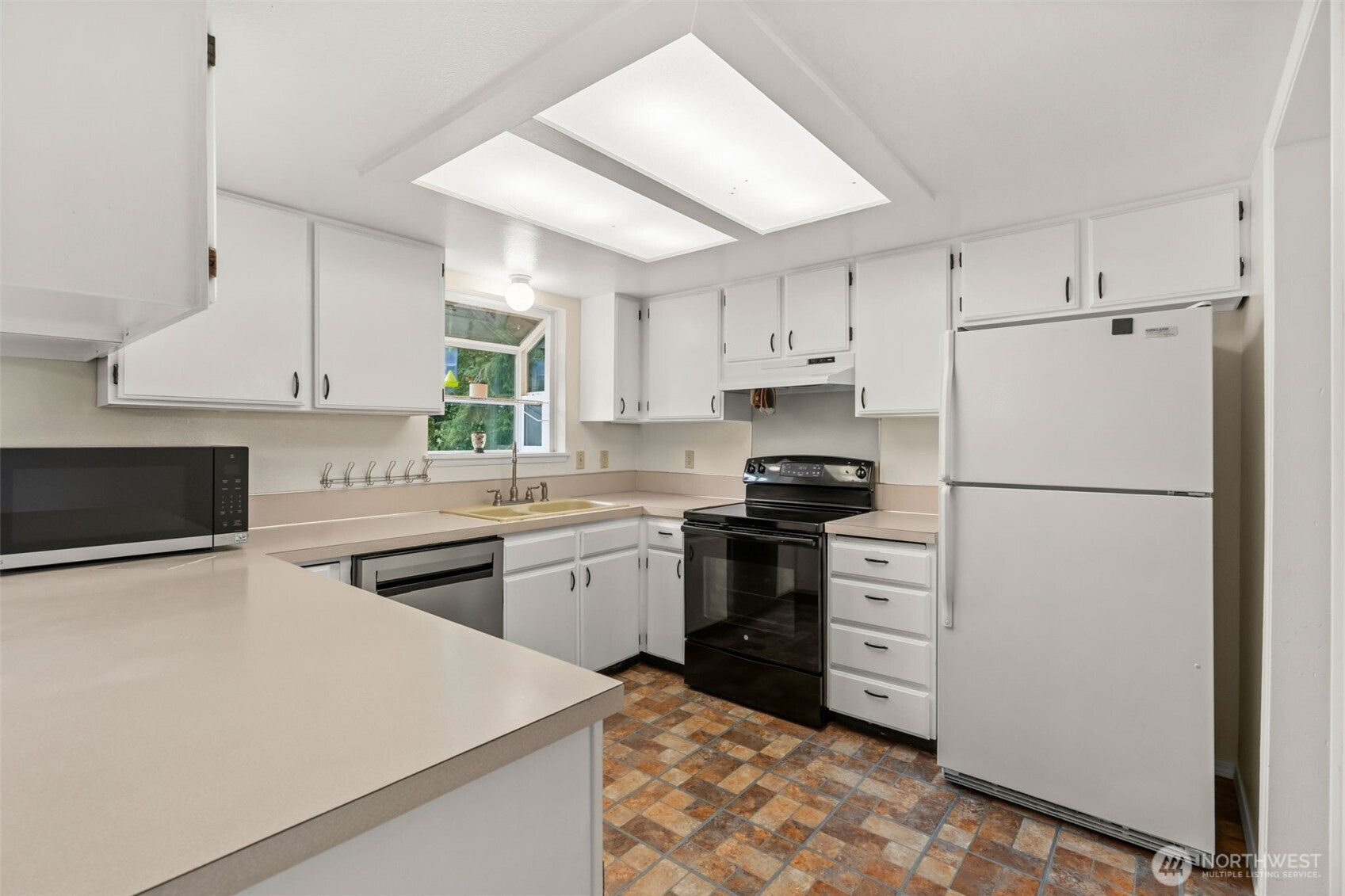 4939 Normandy Drive Property Photo 12