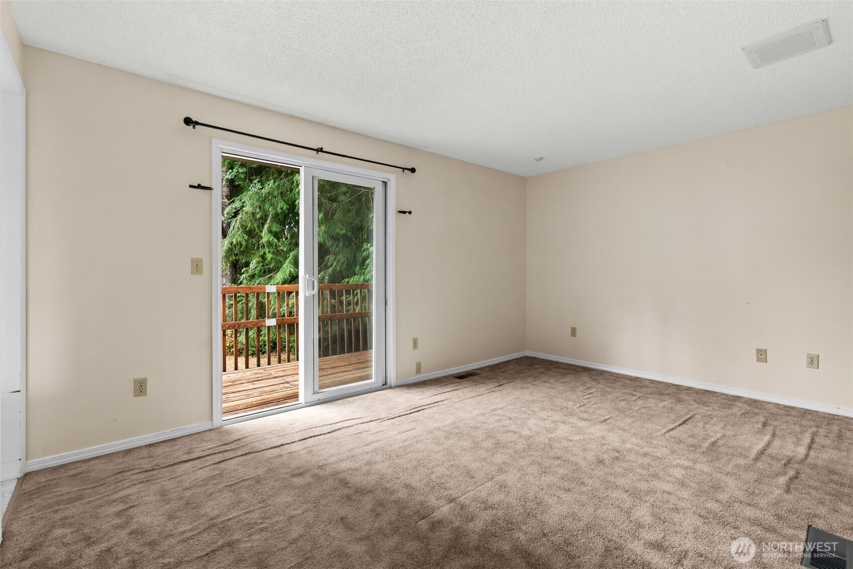 4939 Normandy Drive Property Photo 15