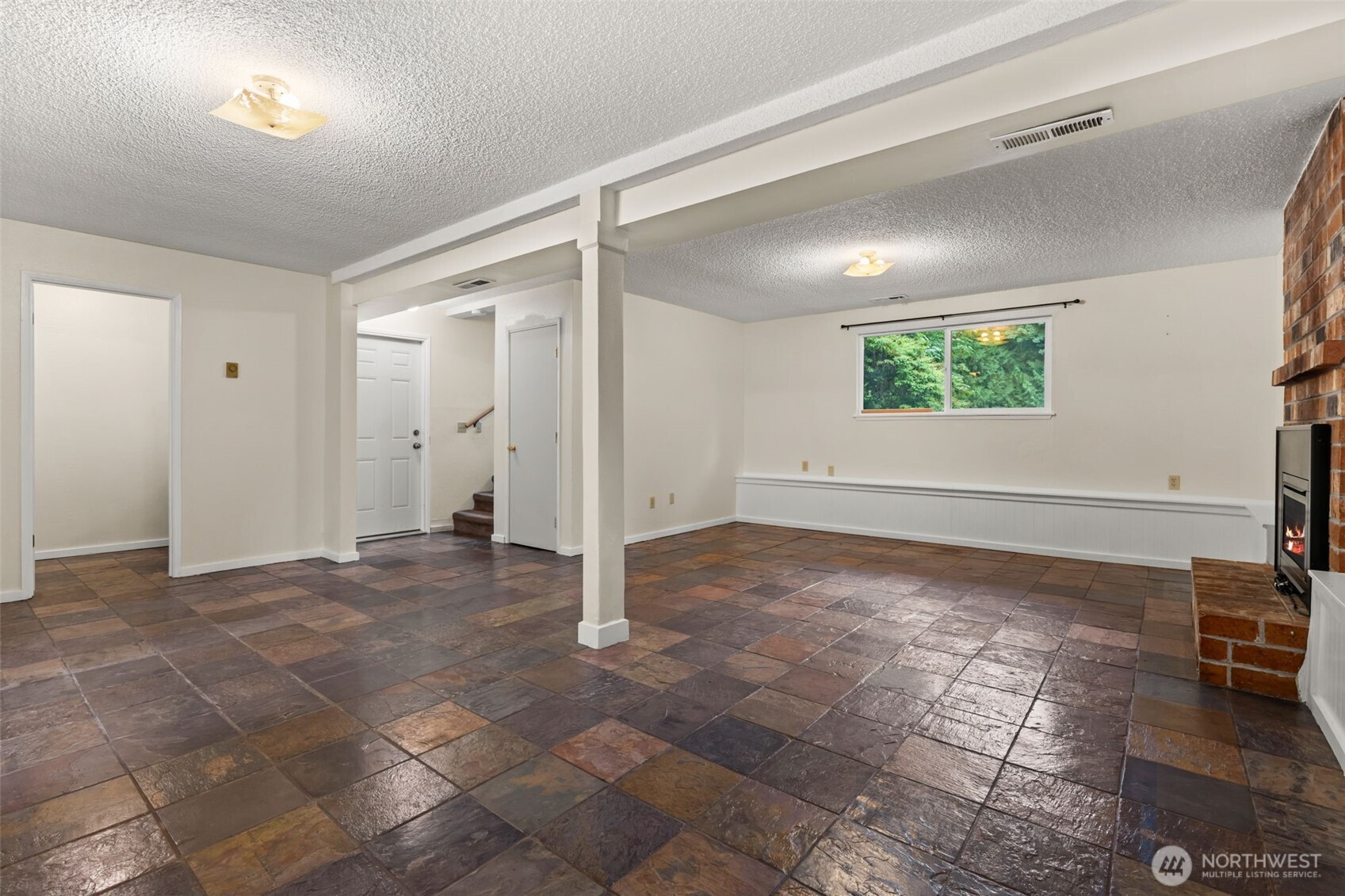 4939 Normandy Drive Property Photo 24