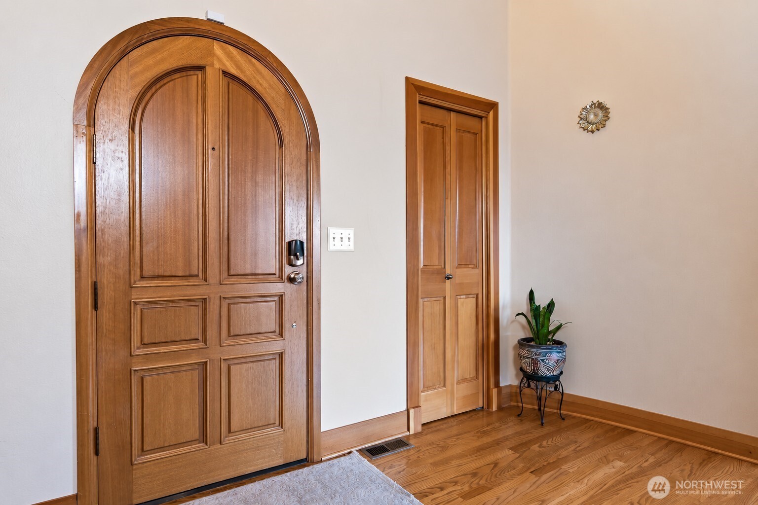 12730 Marine Drive Property Photo 10