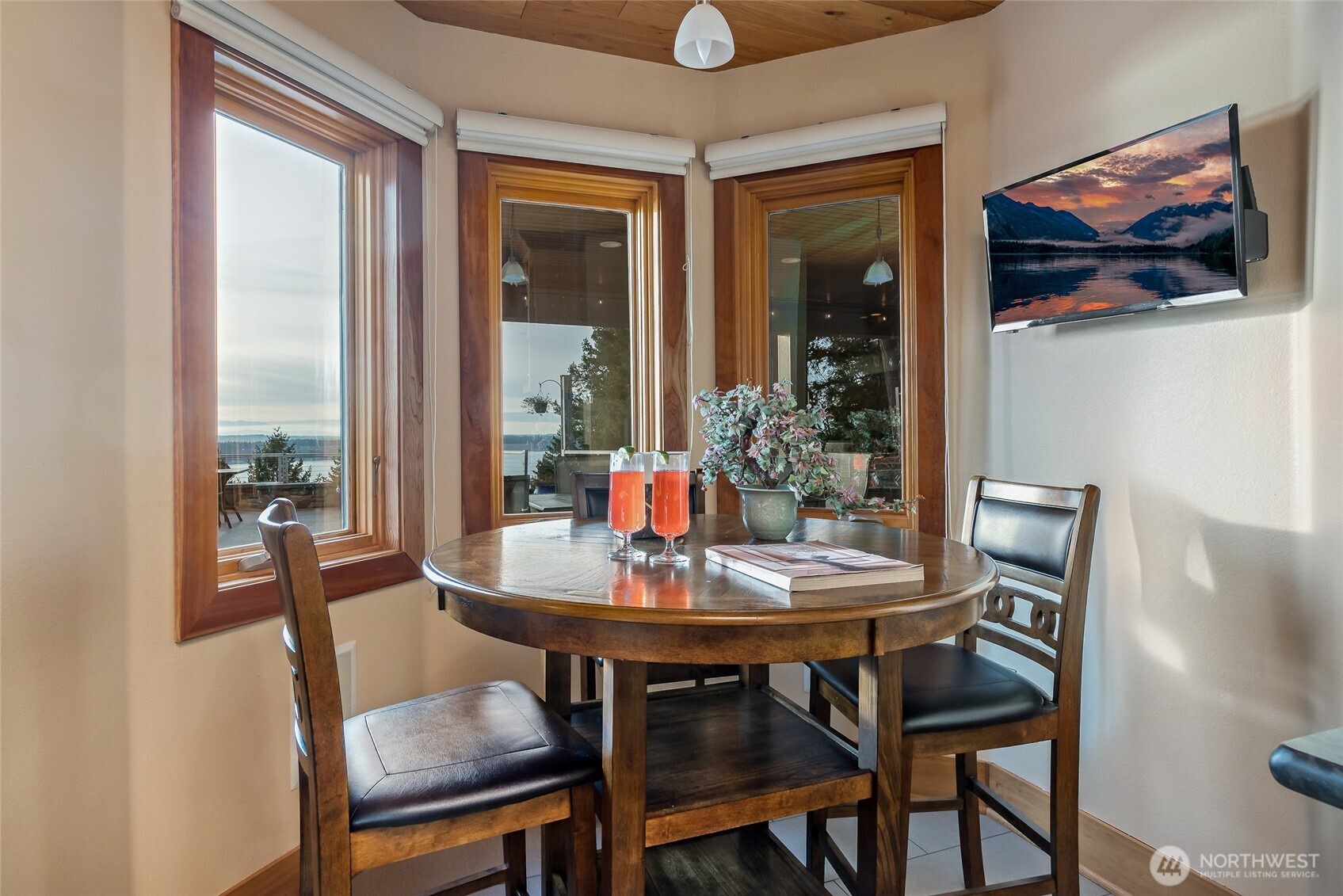 12730 Marine Drive Property Photo 15