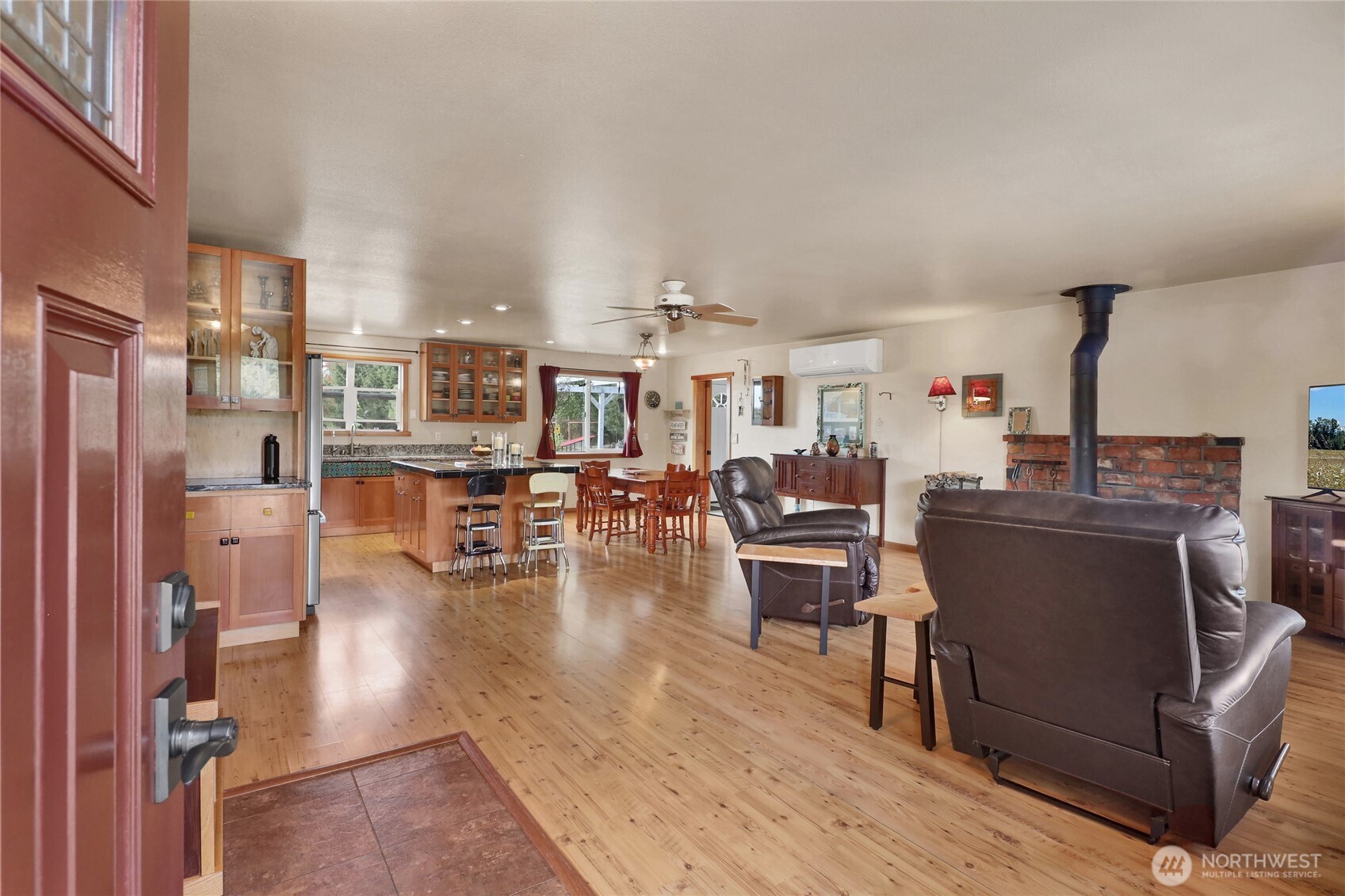 9605 Markworth Road Property Photo 6