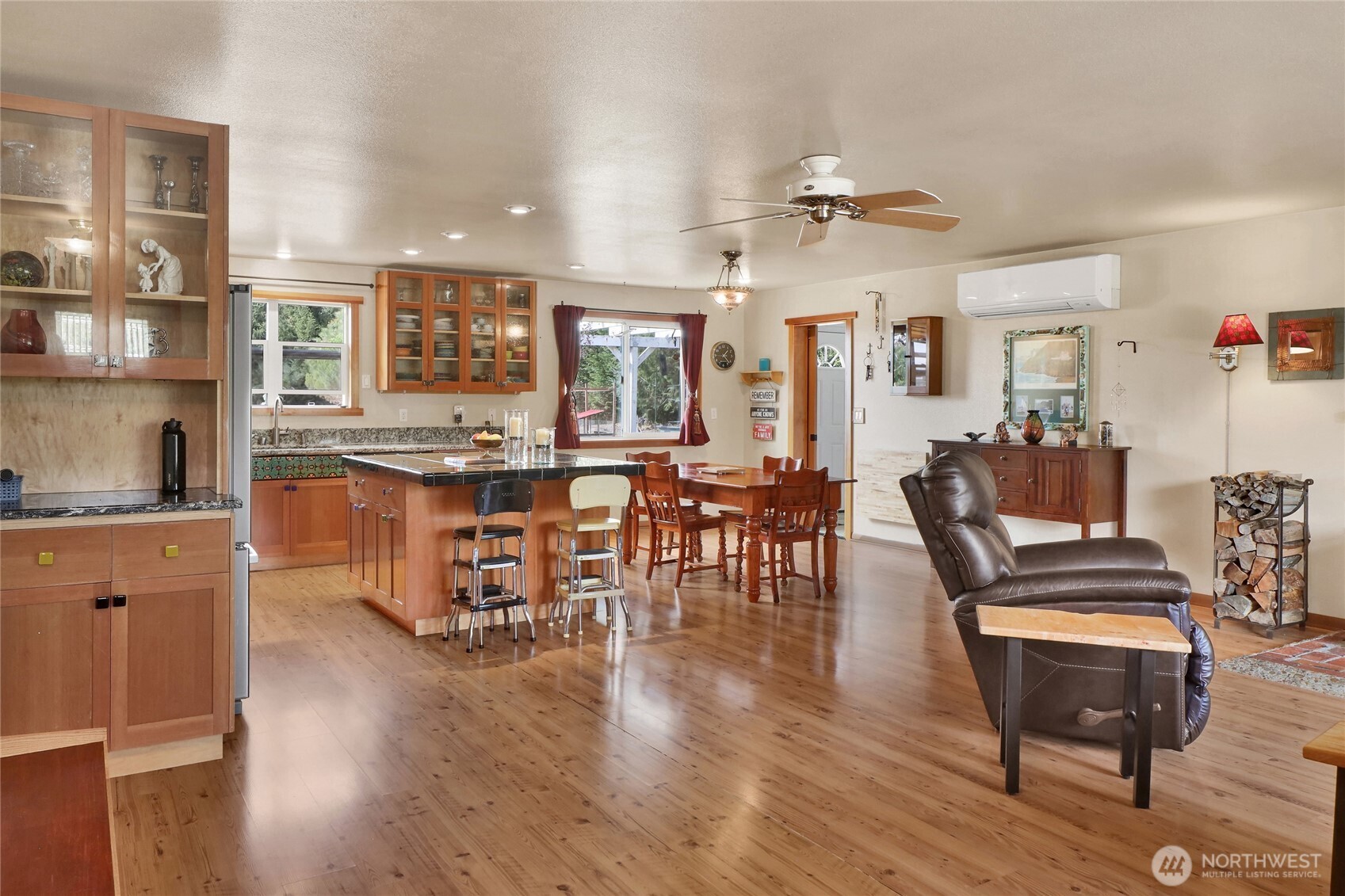 9605 Markworth Road Property Photo 7