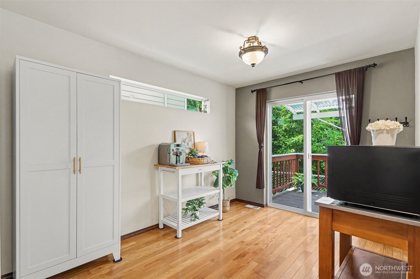 13402 11th Place Property Photo 10