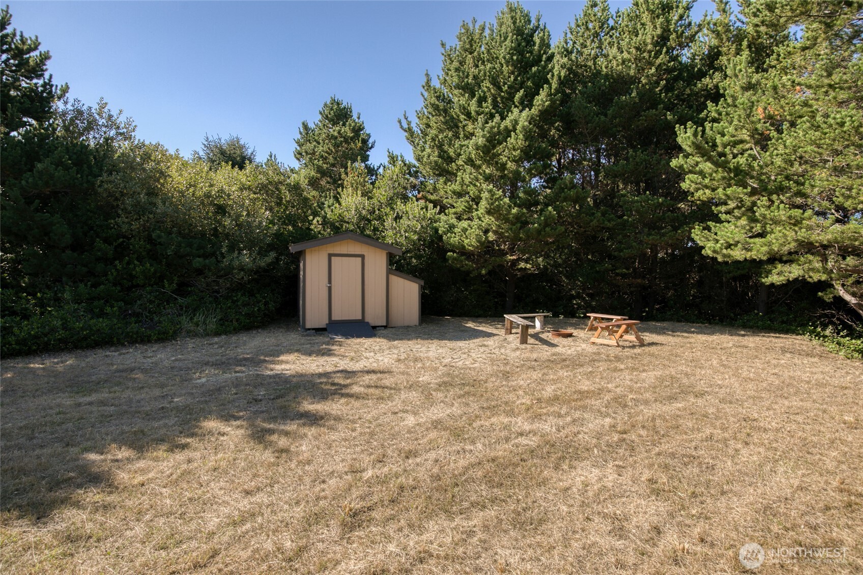 874 Telus Court Property Photo 13