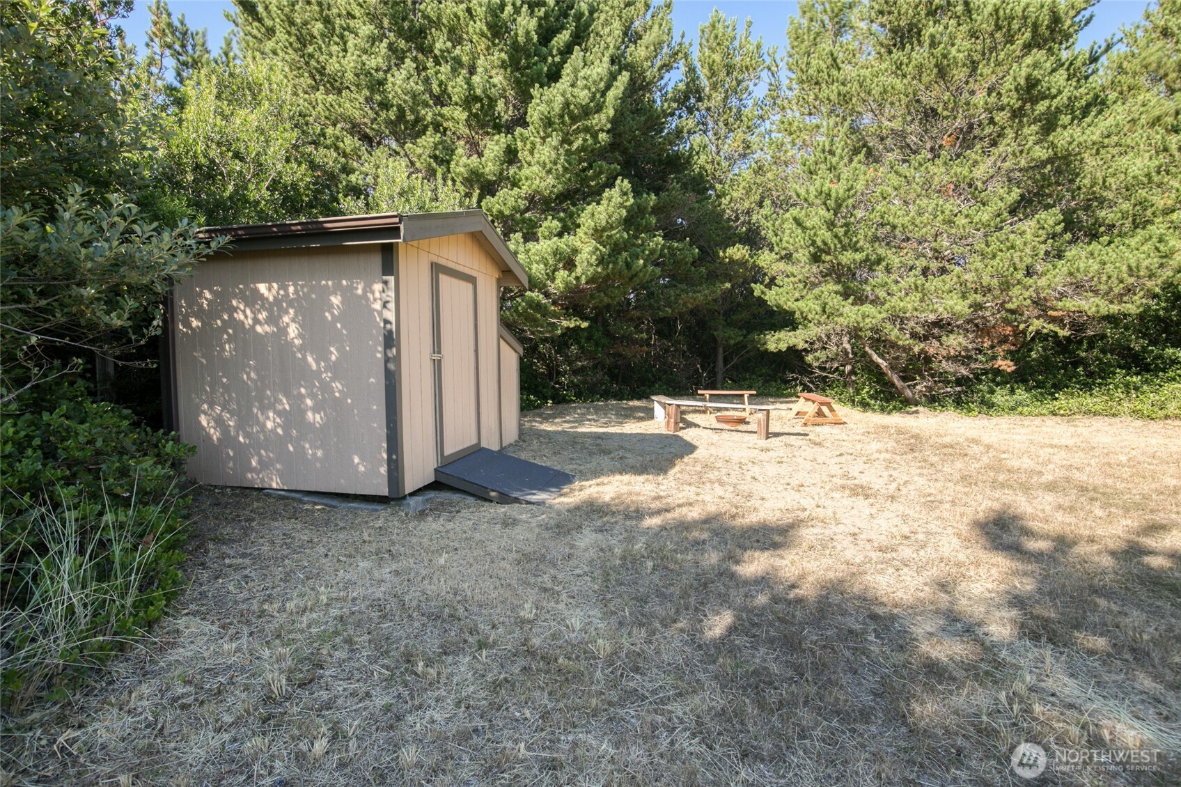 874 Telus Court Property Photo 17