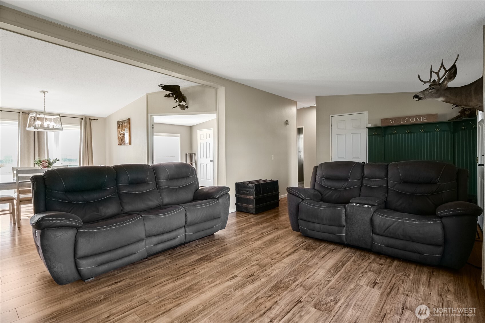 3354 Ne Firouzi Drive Property Photo 5