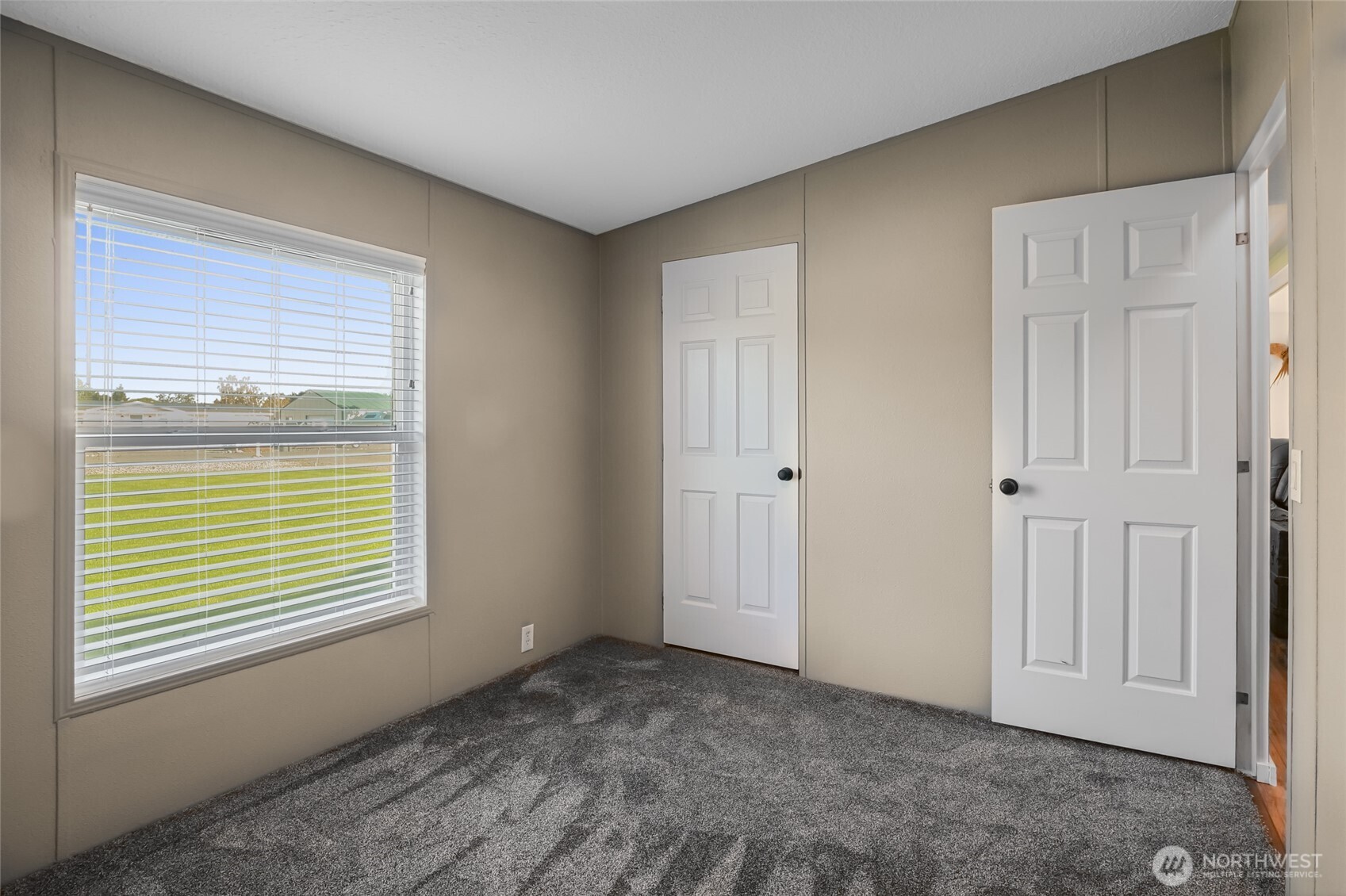 3354 Ne Firouzi Drive Property Photo 22