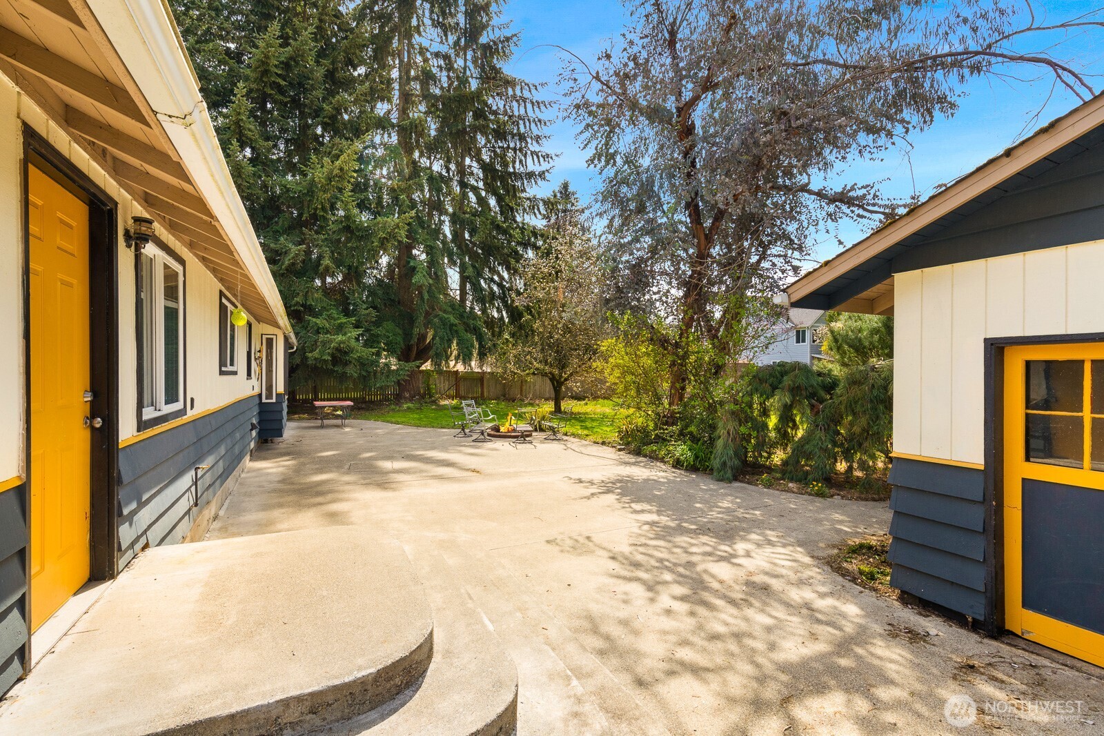 11122 Angeline Road Property Photo 5