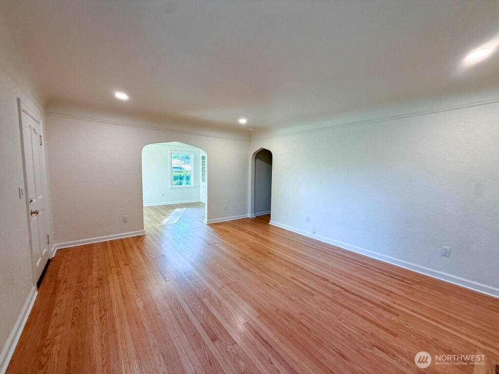 641 Nw 180th Street Property Photo 5