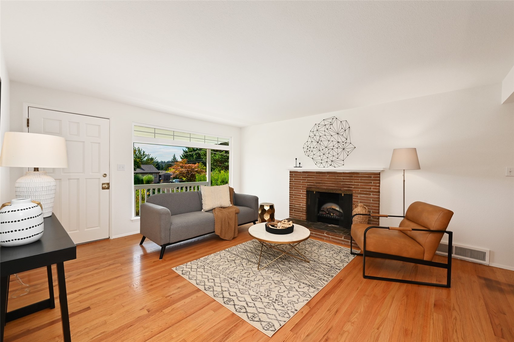 922 Ne 150th Street Property Photo 5