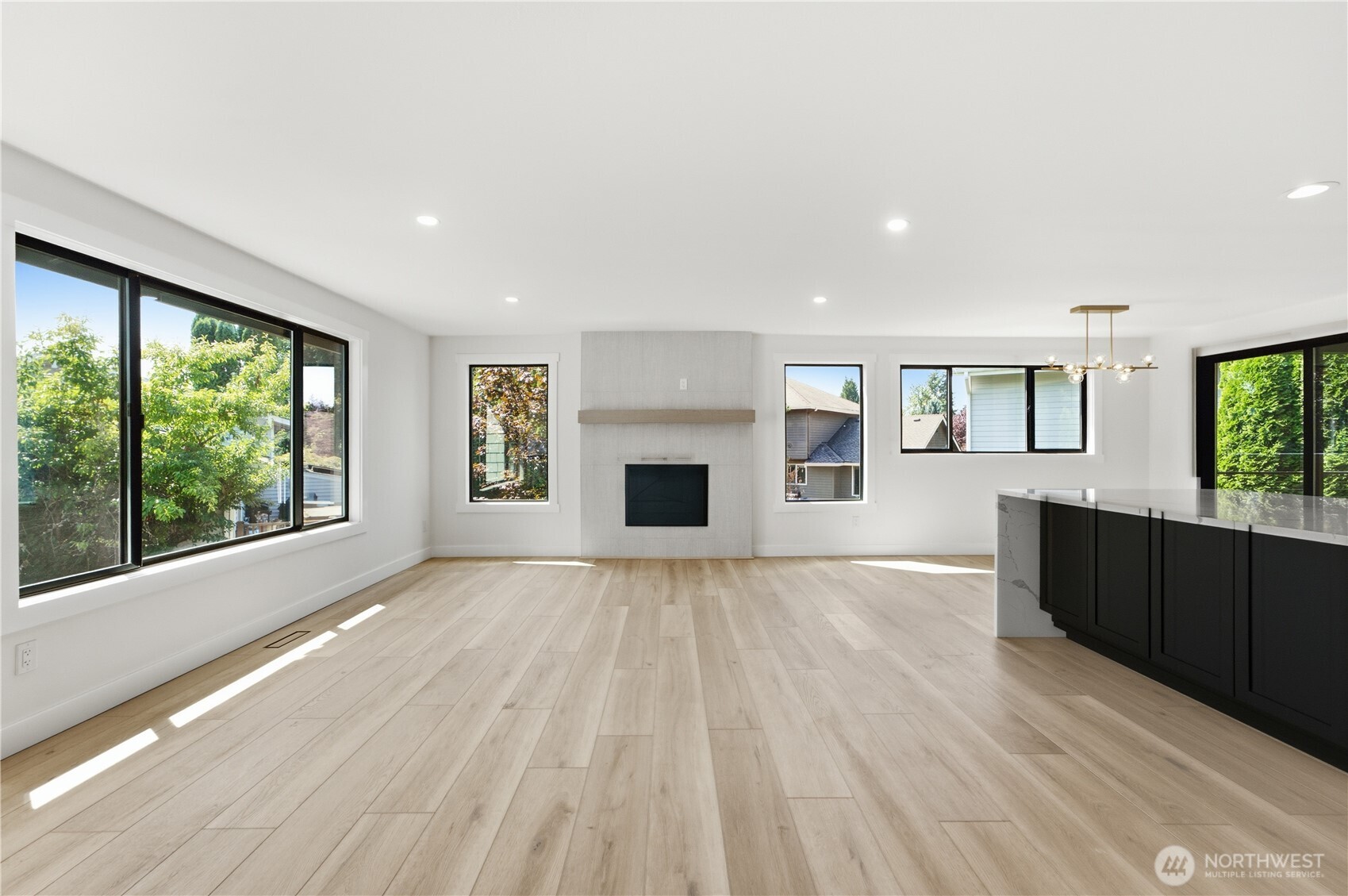 13105 Ne 87th Avenue Property Photo 4