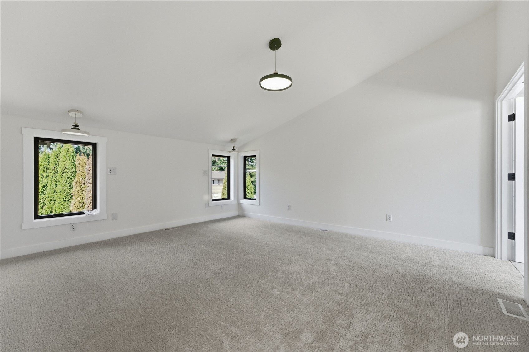 13105 Ne 87th Avenue Property Photo 13