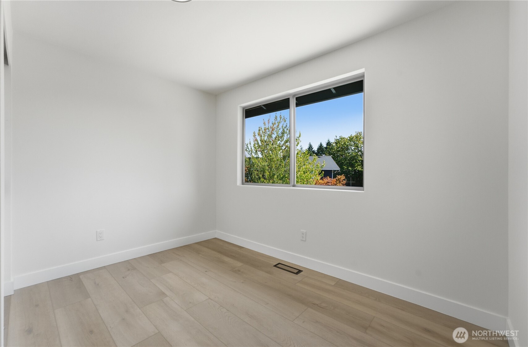 13105 Ne 87th Avenue Property Photo 21