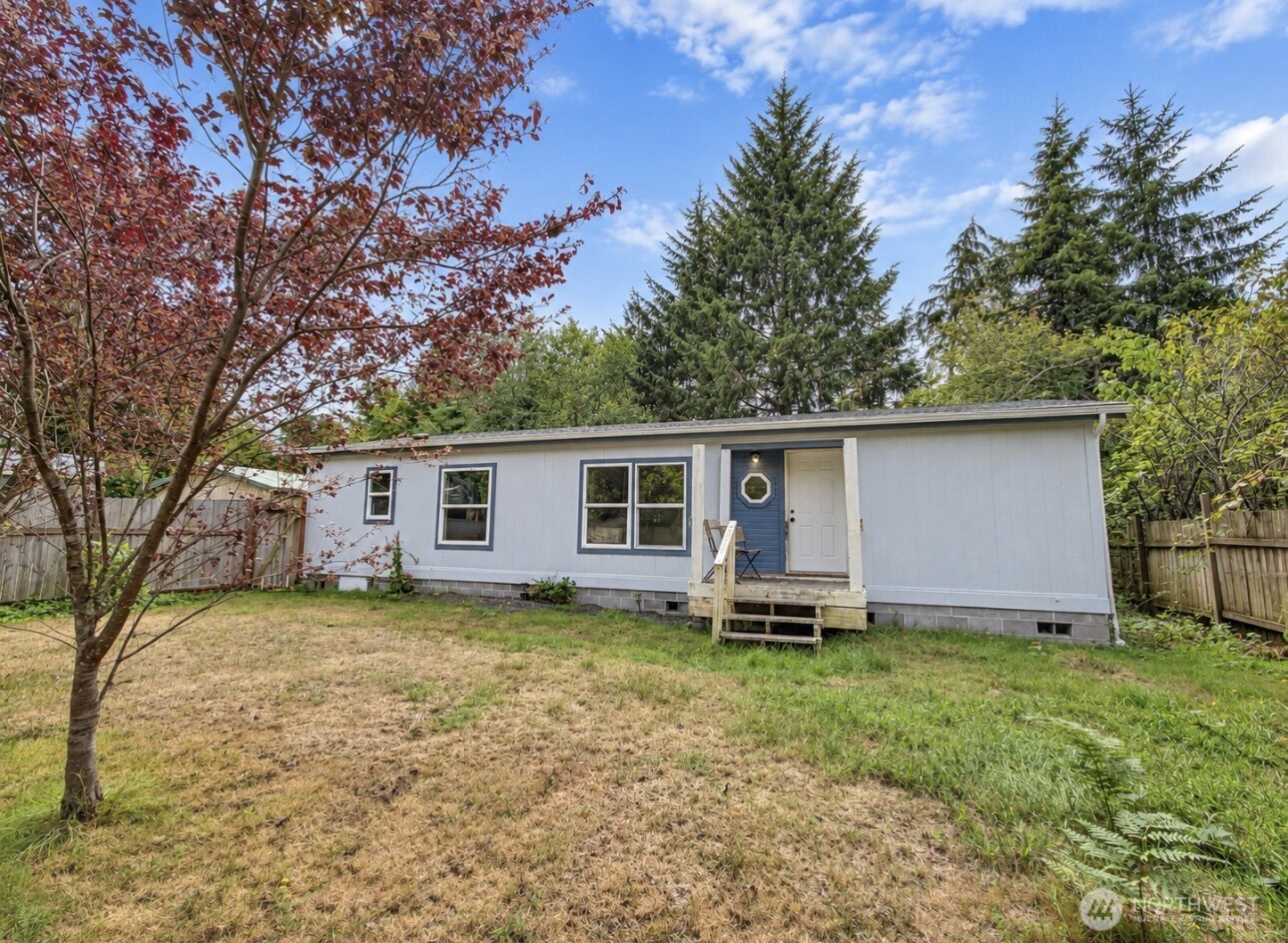 2740 212th Place Property Photo 3