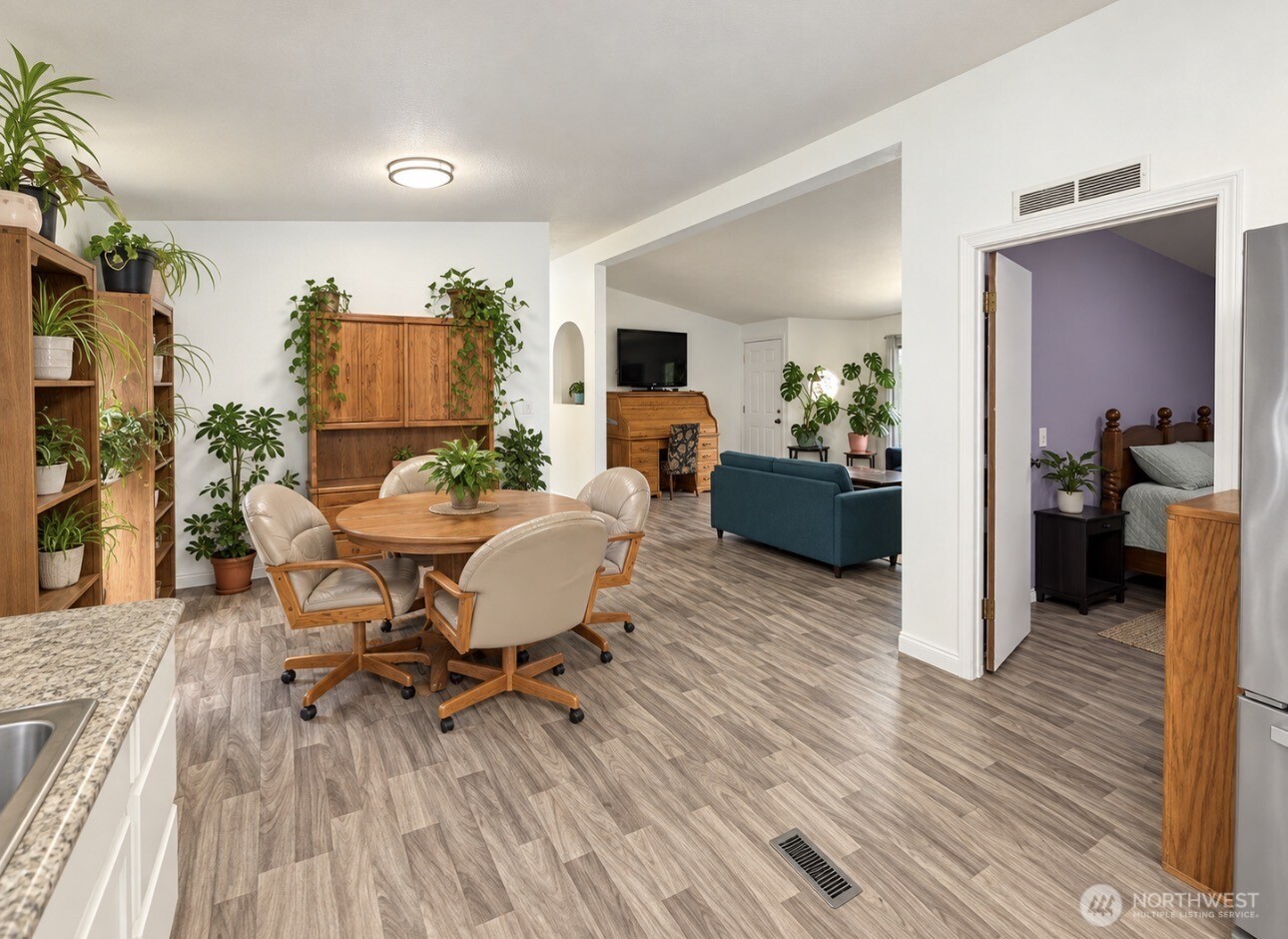 2740 212th Place Property Photo 12