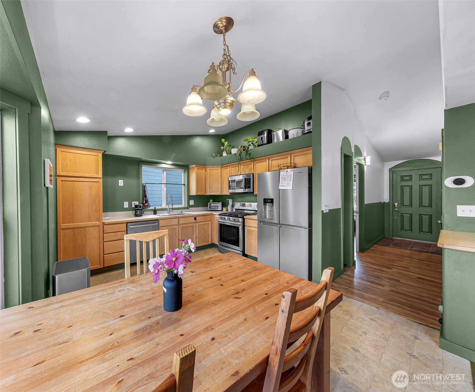 7510 Seashell Way Property Photo 8