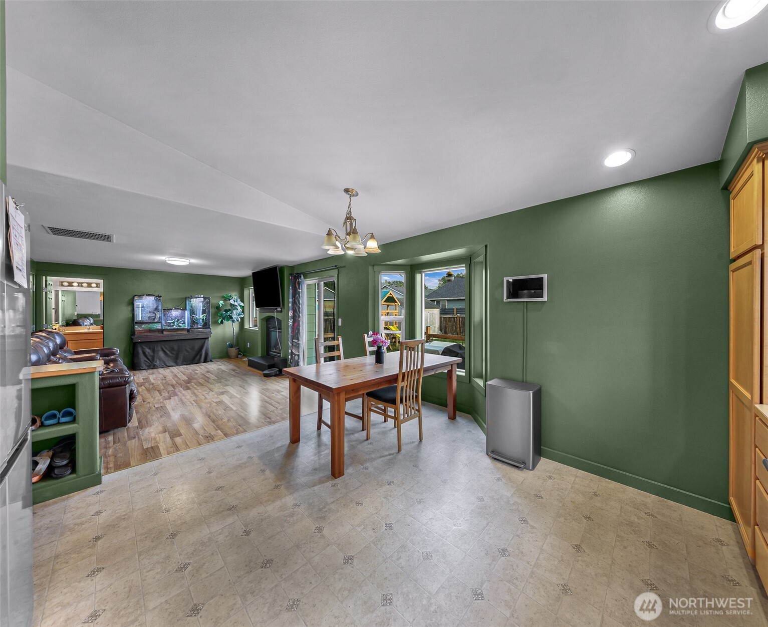 7510 Seashell Way Property Photo 15