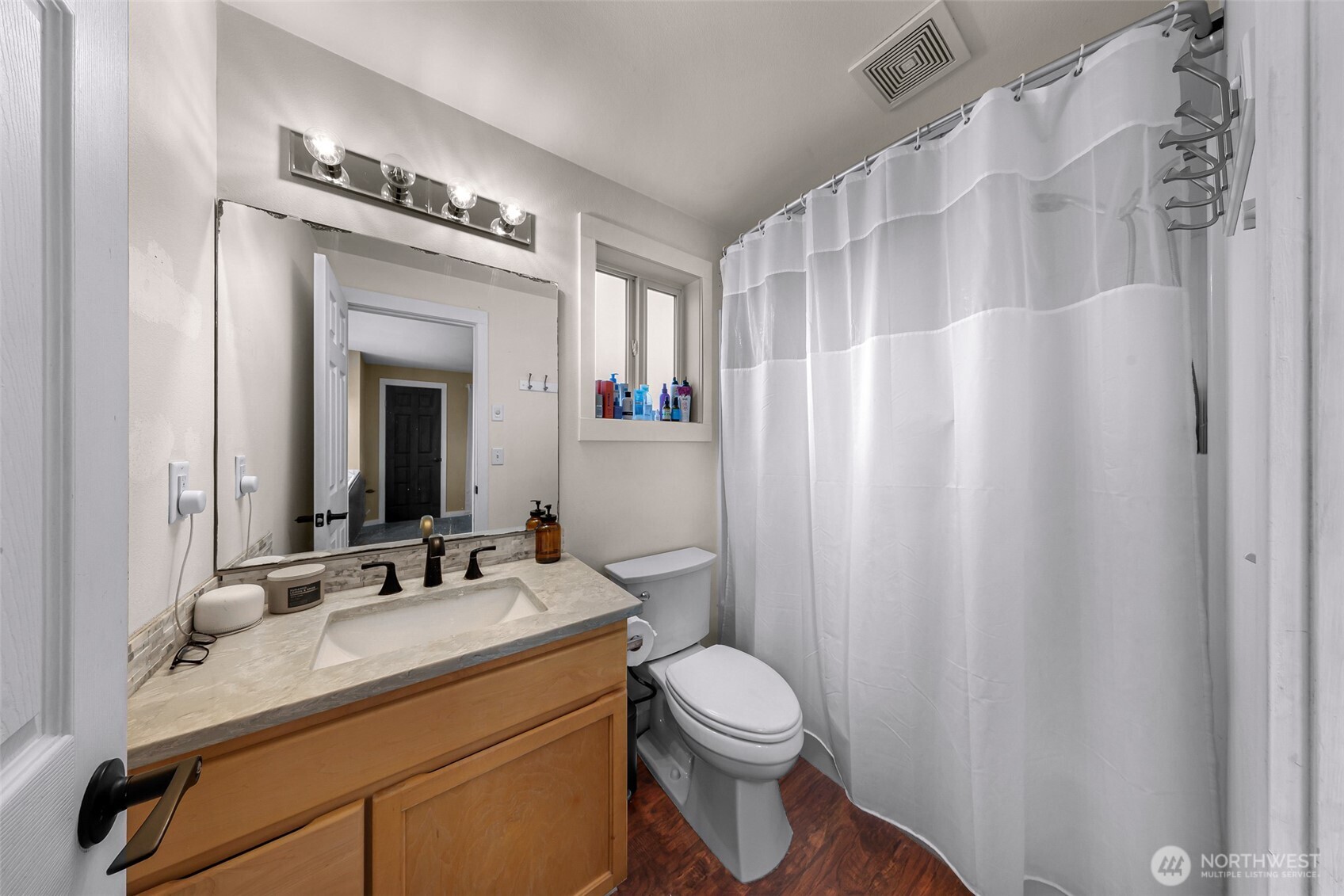 7510 Seashell Way Property Photo 28