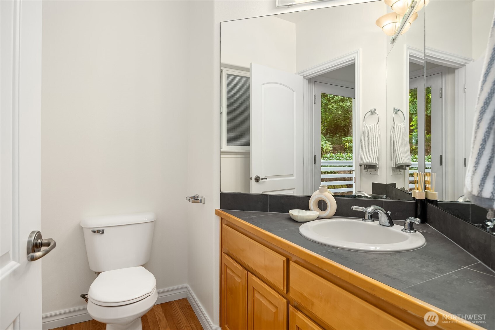 9021 Sand Point Way Property Photo 11
