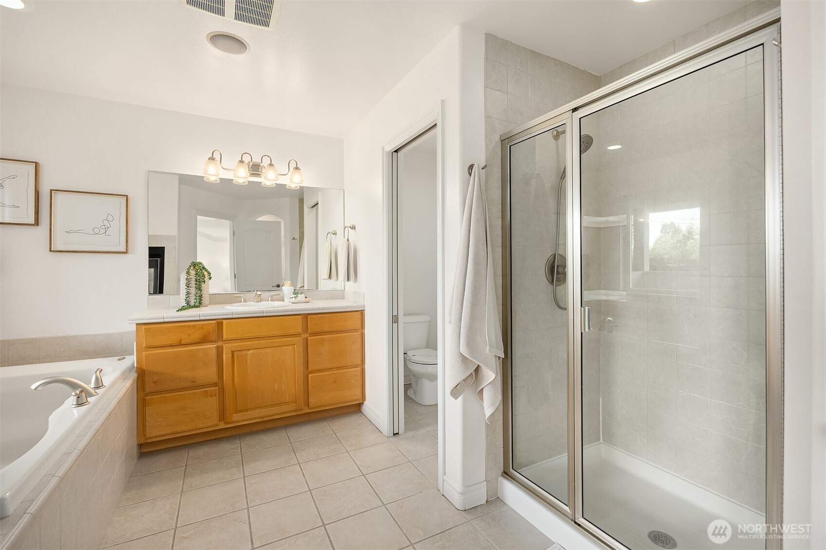 9021 Sand Point Way Property Photo 17