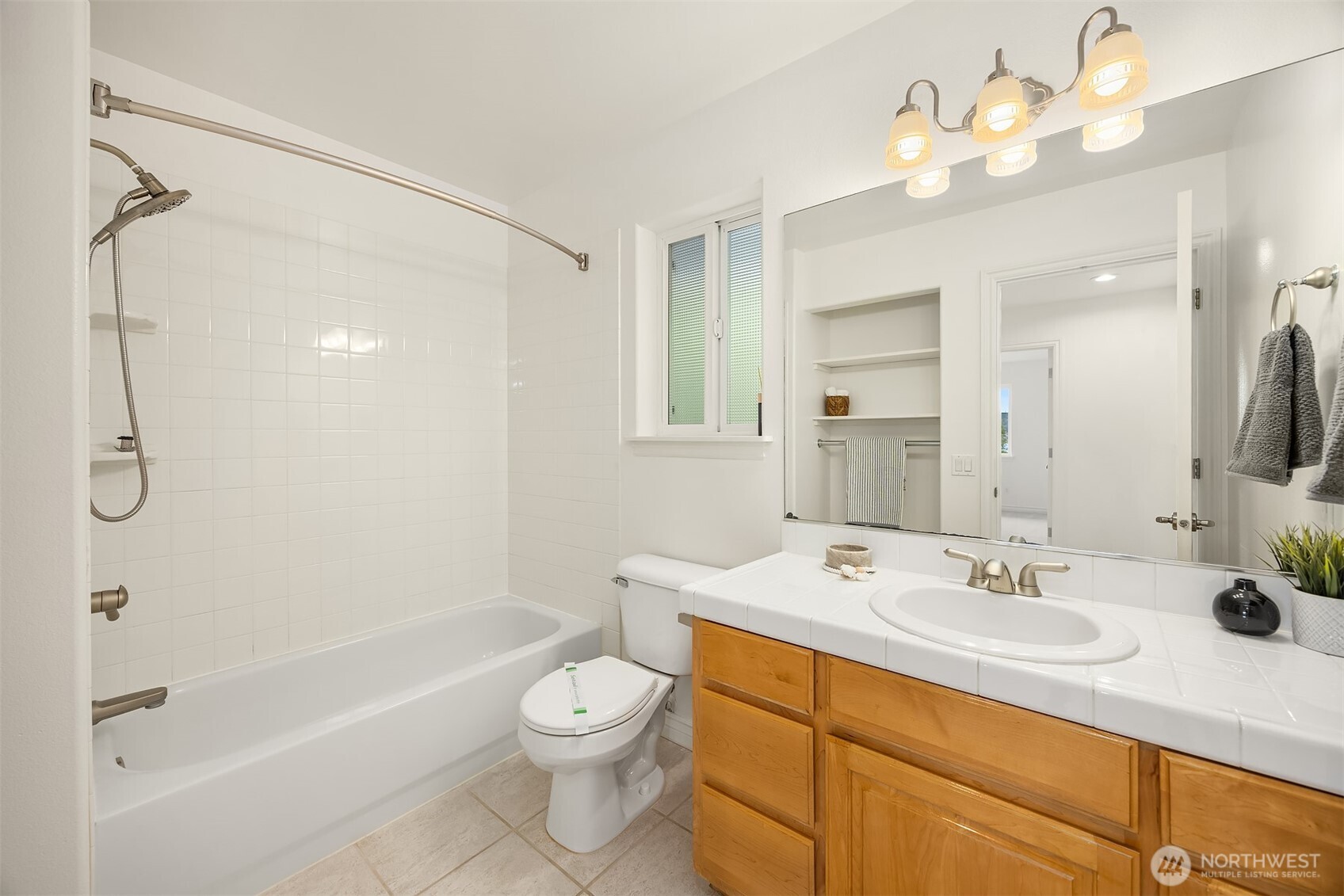 9021 Sand Point Way Property Photo 23